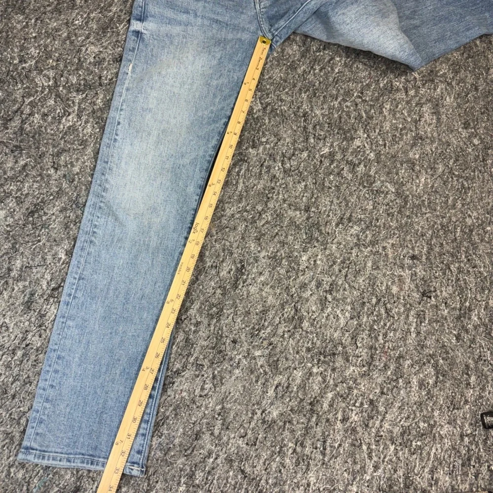 True Religion Ricky Relaxed Straight Jeans Mens 30 Light Wash Embossed Logo Blue